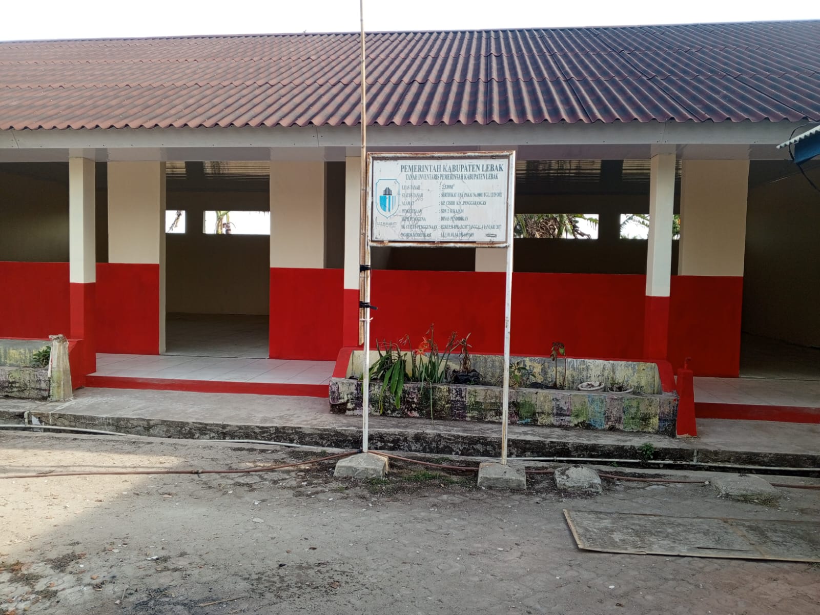 Revitalisasi SD Negeri 2 Sukajadi Lebak Capai Progres 70 Persen